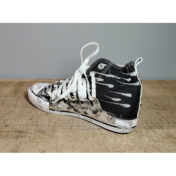 Baskets Street Art – Sneakers Urbaines Bleu ou Noir