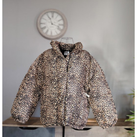 Chaqueta de pluma de mujer 2XL con estampado de leopardo | Urban Elegance