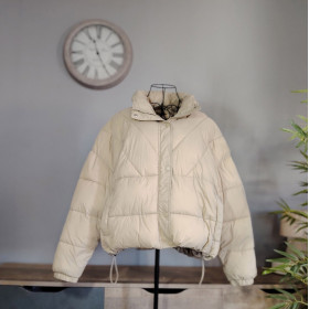 Jennyfer women's jacket: the essential fashion piece
