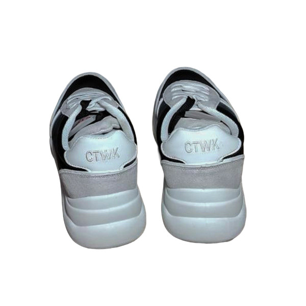 Chattawak Women : Chic & Comfortable Sneakers