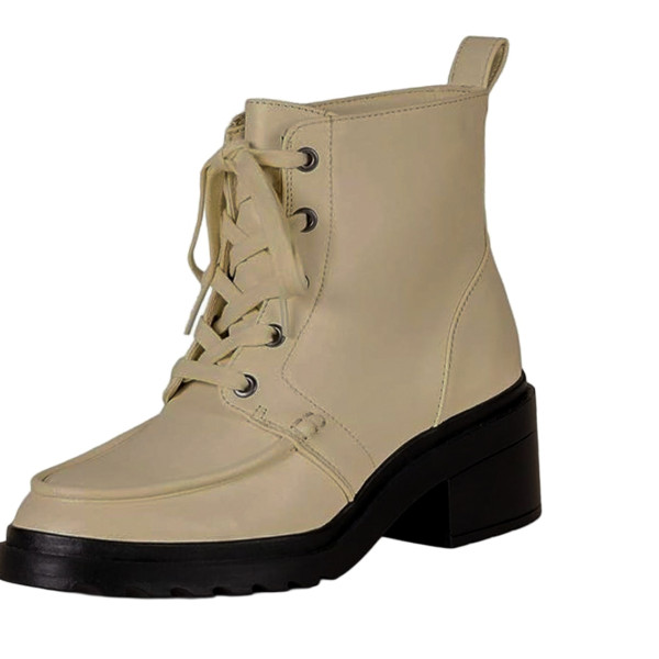 Ecru-Stiefel für Frauen - Schicker und raffinierter Mokassin-Stil