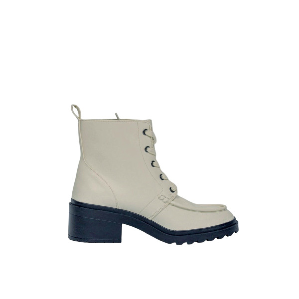 Stivali ecru da donna – stile mocassin chic e raffinato