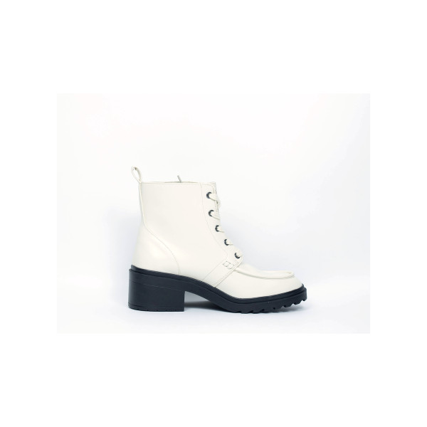 Boots Moc Toe en cuir écru — Amazon Essentials