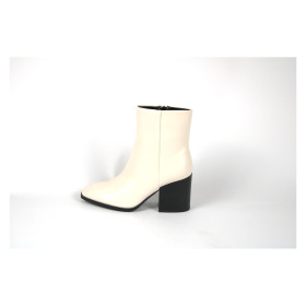 Ecru Fußstiefel — Amazon Essentials