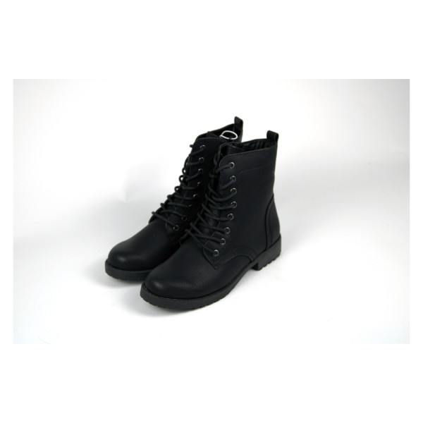 Collin Boots — Amazon Essentials