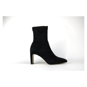 Botas Jane Suede con tacón — The Drop