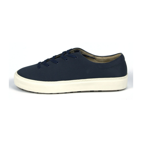 Canvas-Sneaker mit Schnürung in Marineblau — Amazon Essentials