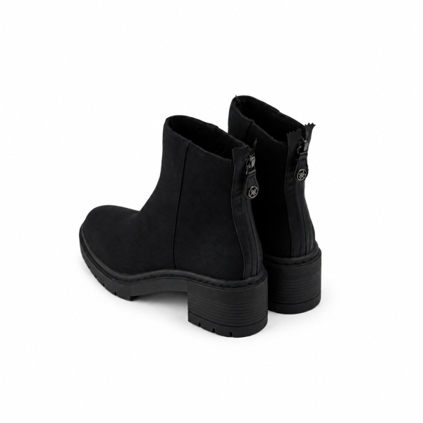 Black Suede Boots — Chattawak